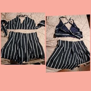 dark blue and white stripe set